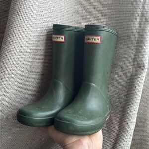 Hunter Toddler Boots, Hunter Green | Well-Loved Outdoor boots for kids